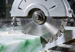Sintered Diamond Cutting Discs for Ceramic Green Body Machining: